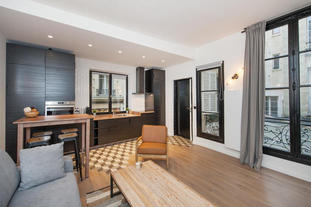 Pick A Flat'S Apartment In Le Marais - Rue Sainte Croix De La Bretonnerie Paris Exterior foto